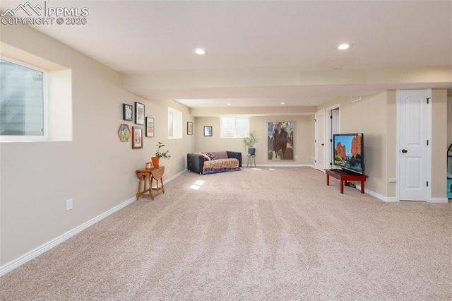 627 E Hills Road, Colorado Springs, CO 80909