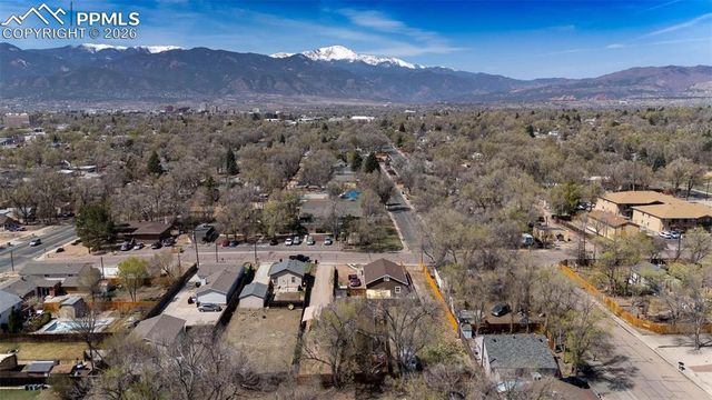 627 E Hills Road, Colorado Springs, CO 80909