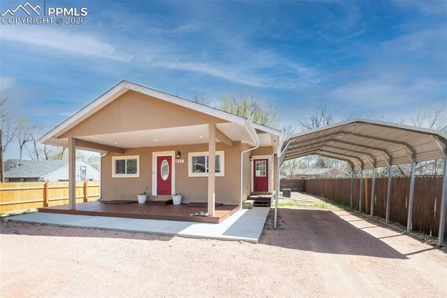 627 E Hills Road, Colorado Springs, CO 80909