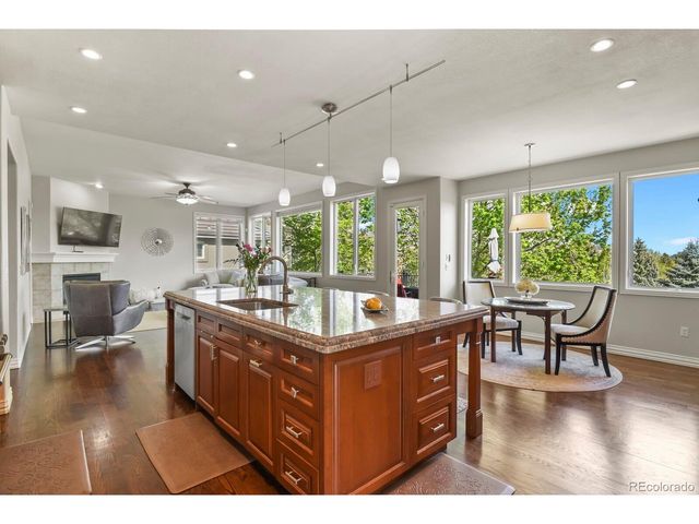 12 Mountain Laurel Dr, Littleton, CO 80127