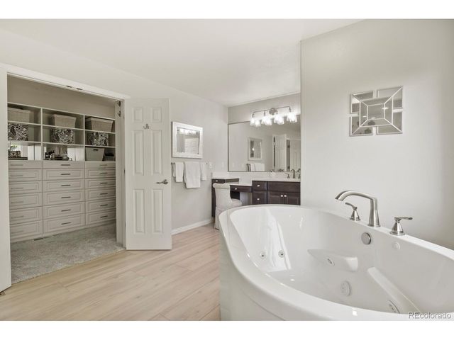 12 Mountain Laurel Dr, Littleton, CO 80127