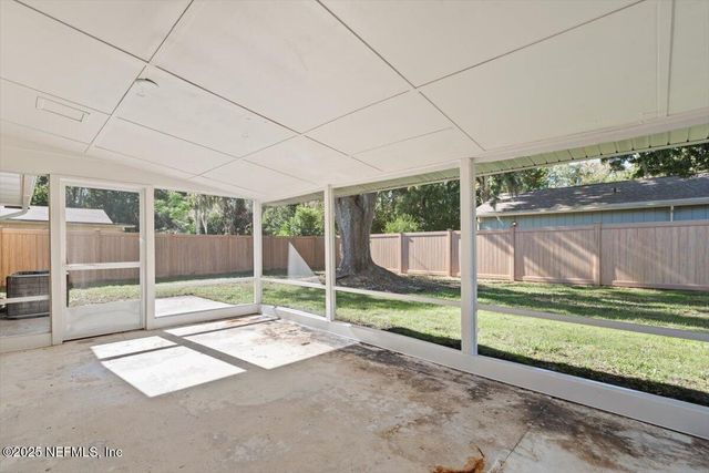 6698 ARROWROOT Drive, Jacksonville, FL 32244