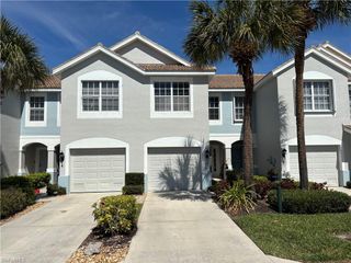 8451 Village Edge CIR # 3, Fort Myers, FL 33919