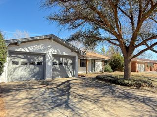 2608 75th Street, Lubbock, TX 79423