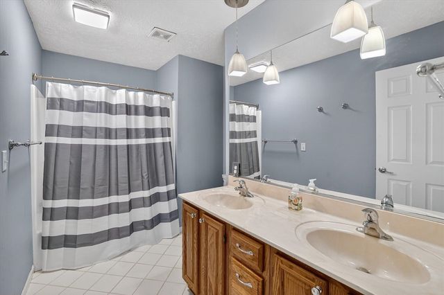 4030 Gatewood Drive, Jackson, MI 49203