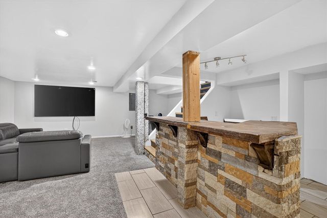 4030 Gatewood Drive, Jackson, MI 49203