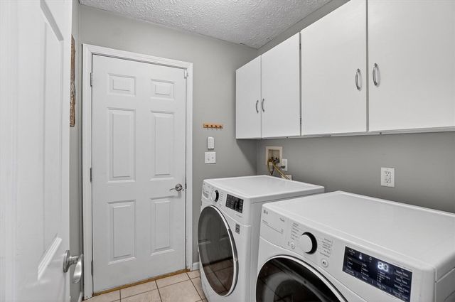 4030 Gatewood Drive, Jackson, MI 49203