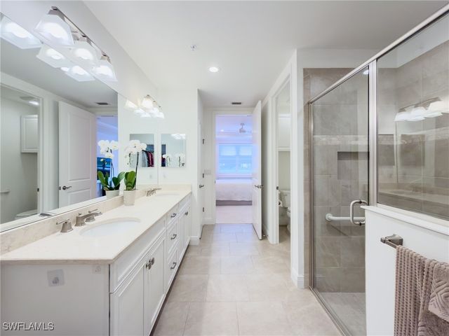 2543 SEYCHELLES DR 604, Naples, FL 34112