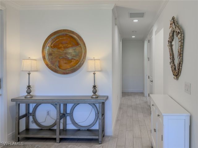 2543 SEYCHELLES DR 604, Naples, FL 34112