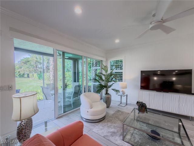 2543 SEYCHELLES DR 604, Naples, FL 34112