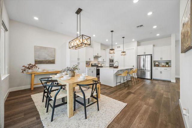 9048 Whitefish Way, Roseville, CA 95747