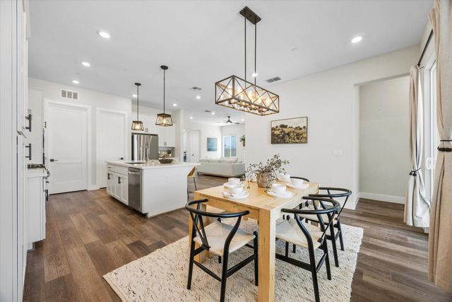 9048 Whitefish Way, Roseville, CA 95747