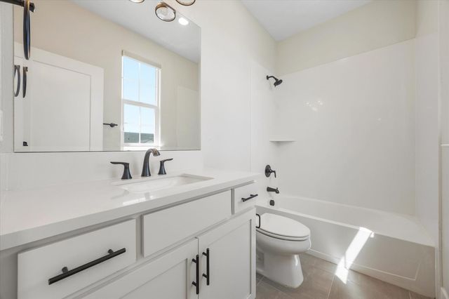 9048 Whitefish Way, Roseville, CA 95747