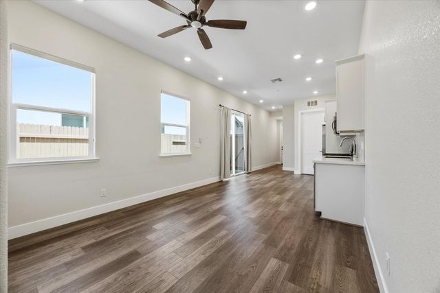 9048 Whitefish Way, Roseville, CA 95747