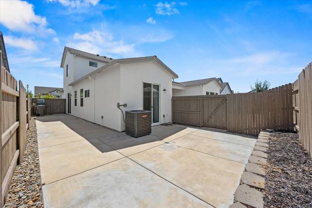 9048 Whitefish Way, Roseville, CA 95747