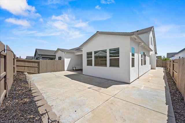 9048 Whitefish Way, Roseville, CA 95747