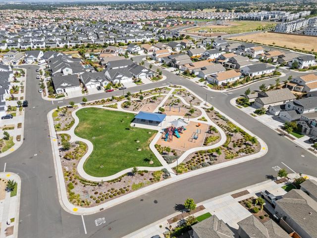 9048 Whitefish Way, Roseville, CA 95747