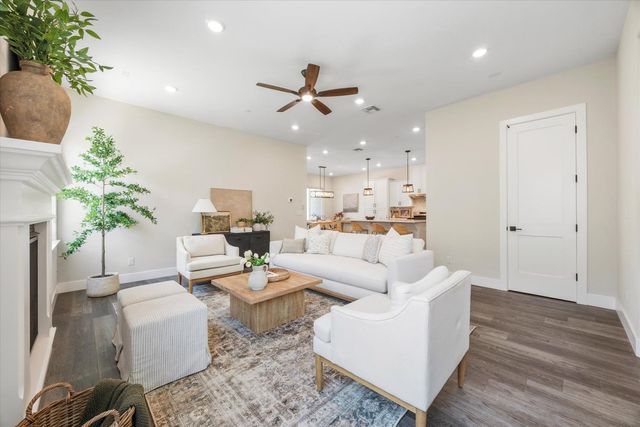 9048 Whitefish Way, Roseville, CA 95747