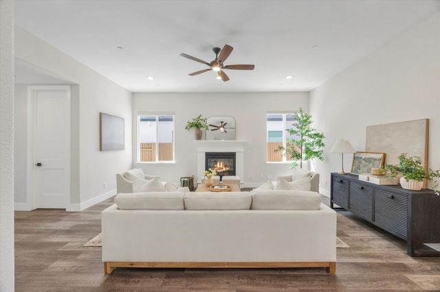 9048 Whitefish Way, Roseville, CA 95747
