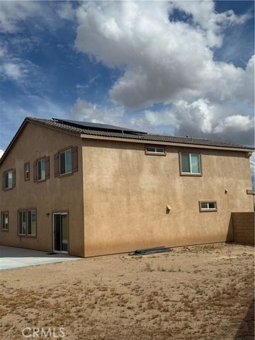 14102 Chapman, Hesperia, CA 92344