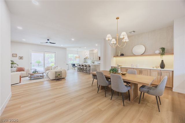 929 Viscanio Place, Las Vegas, NV 89138