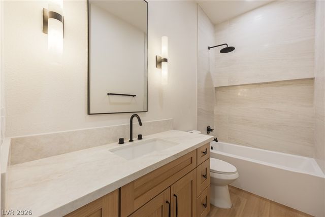 929 Viscanio Place, Las Vegas, NV 89138