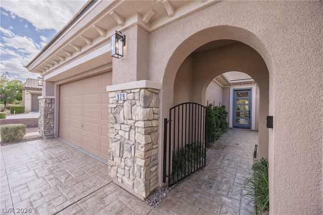 929 Viscanio Place, Las Vegas, NV 89138
