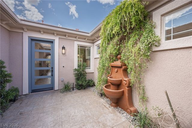 929 Viscanio Place, Las Vegas, NV 89138