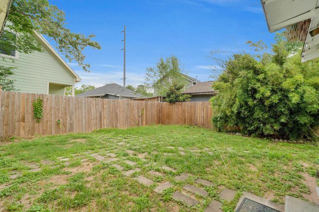 1109 Gargan Street, Houston, TX 77009