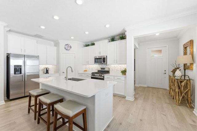 5209 WINDY GROVE DRIVE, Wimauma, FL 33598