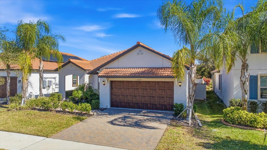 5209 WINDY GROVE DRIVE, Wimauma, FL 33598