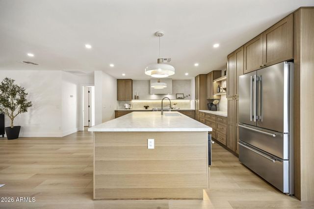 5129 E VOLTAIRE Avenue, Scottsdale, AZ 85254