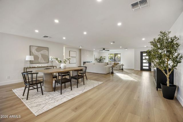 5129 E VOLTAIRE Avenue, Scottsdale, AZ 85254