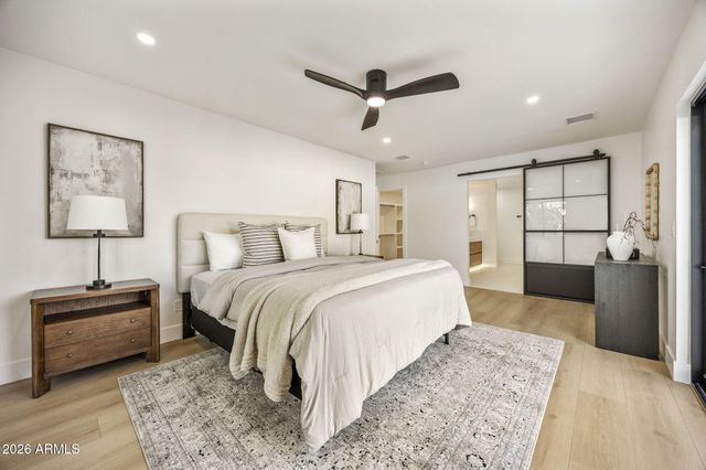 5129 E VOLTAIRE Avenue, Scottsdale, AZ 85254