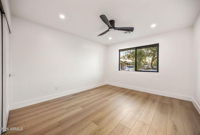 5129 E VOLTAIRE Avenue, Scottsdale, AZ 85254