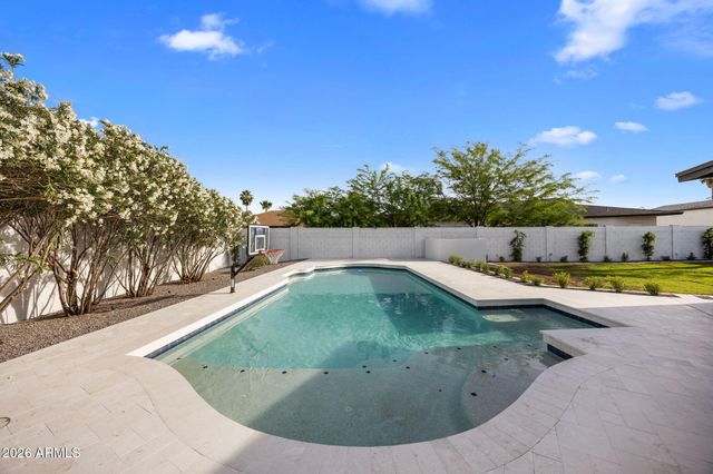 5129 E VOLTAIRE Avenue, Scottsdale, AZ 85254