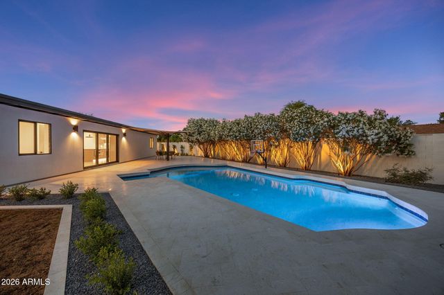 5129 E VOLTAIRE Avenue, Scottsdale, AZ 85254