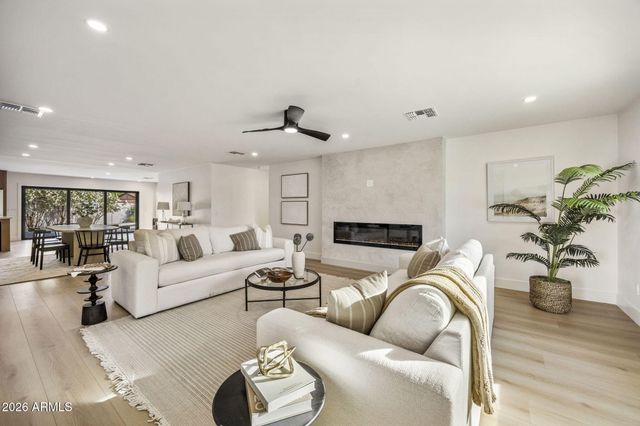 5129 E VOLTAIRE Avenue, Scottsdale, AZ 85254