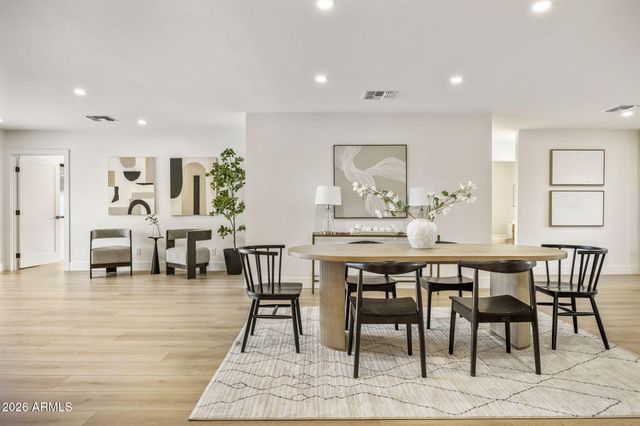 5129 E VOLTAIRE Avenue, Scottsdale, AZ 85254