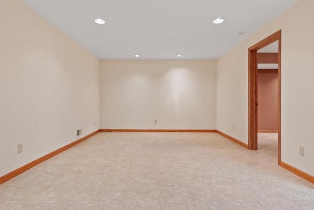 W8664 BUCKHORN CIRCLE, Wautoma, WI 54982