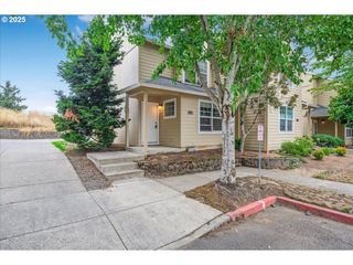 5912 Ne 35TH Cir, Vancouver, WA 98661