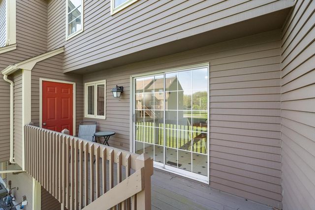 27 Heritage Dr 27, Tewksbury, MA 01876
