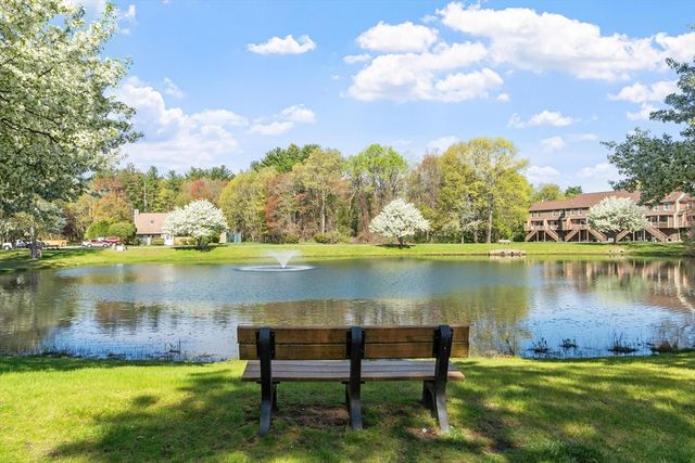 27 Heritage Dr 27, Tewksbury, MA 01876