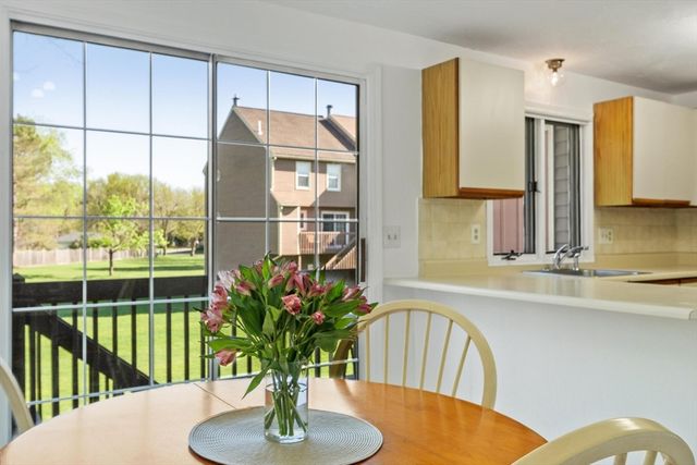 27 Heritage Dr 27, Tewksbury, MA 01876