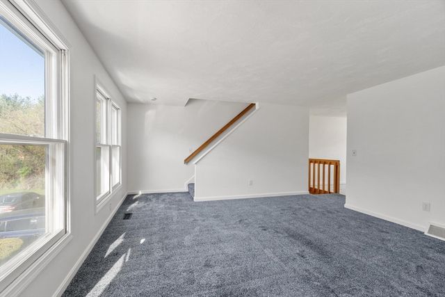 27 Heritage Dr 27, Tewksbury, MA 01876