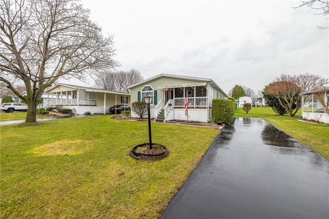 6393 Kims Drive B144C, Victor, NY 14564