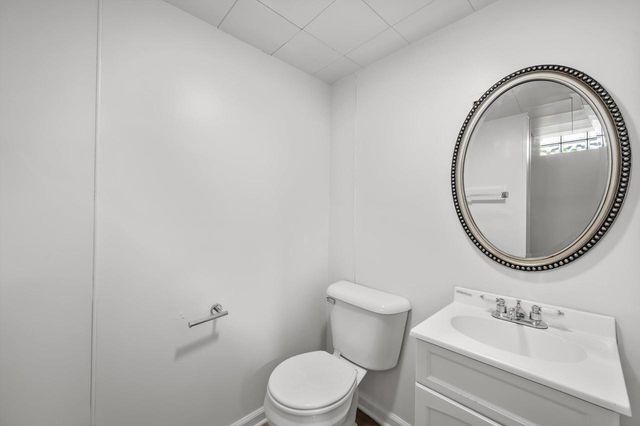 8111 W Lancaster AVENUE, Milwaukee, WI 53218