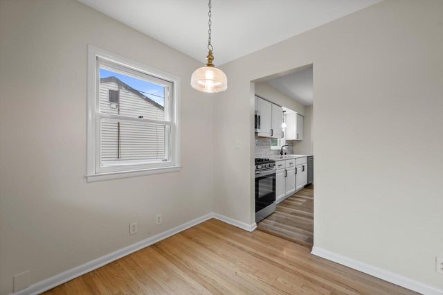8111 W Lancaster AVENUE, Milwaukee, WI 53218
