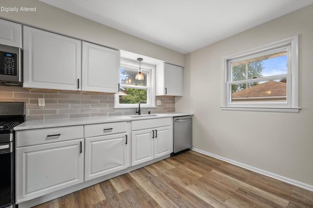 8111 W Lancaster AVENUE, Milwaukee, WI 53218