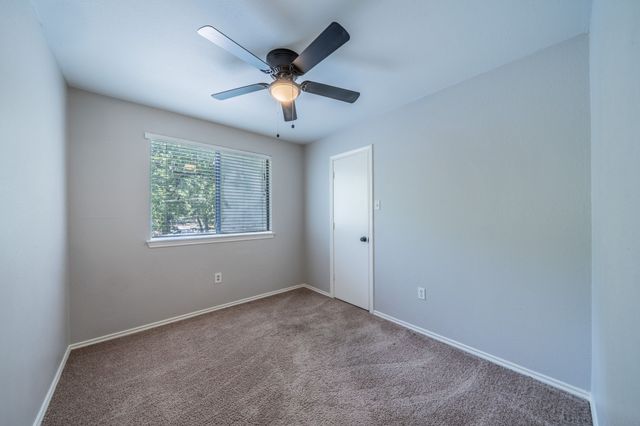 532 Rawls Circle, Irving, TX 75061